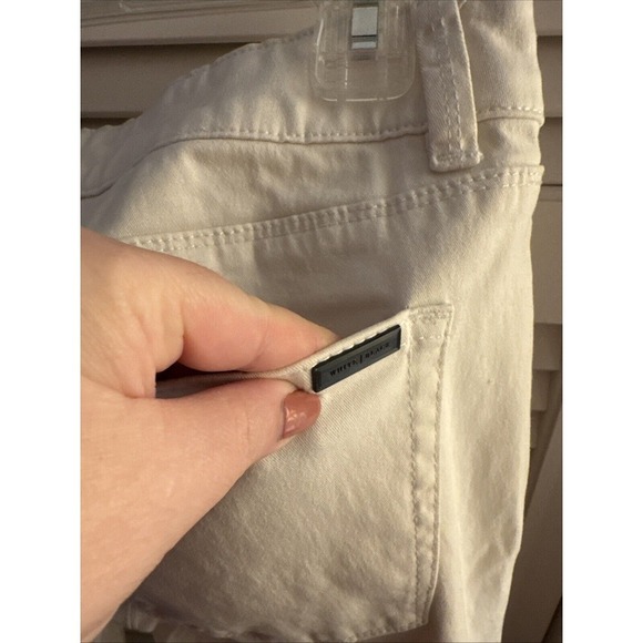 White House Black Market Women Skimmer Pants White Denim Size 6 Cotton Blend EUC - Picture 5 of 6